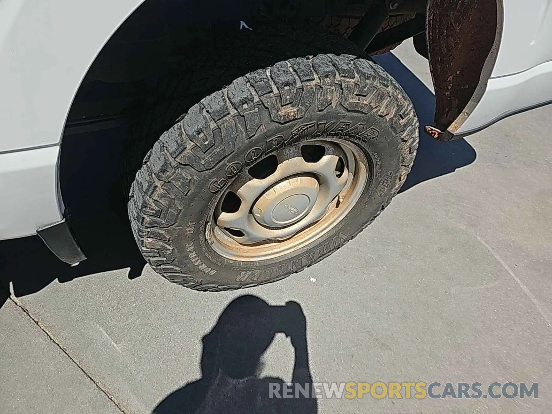 16 Photograph of a damaged car 1FTFW1E57NKE52994 FORD F150 2022