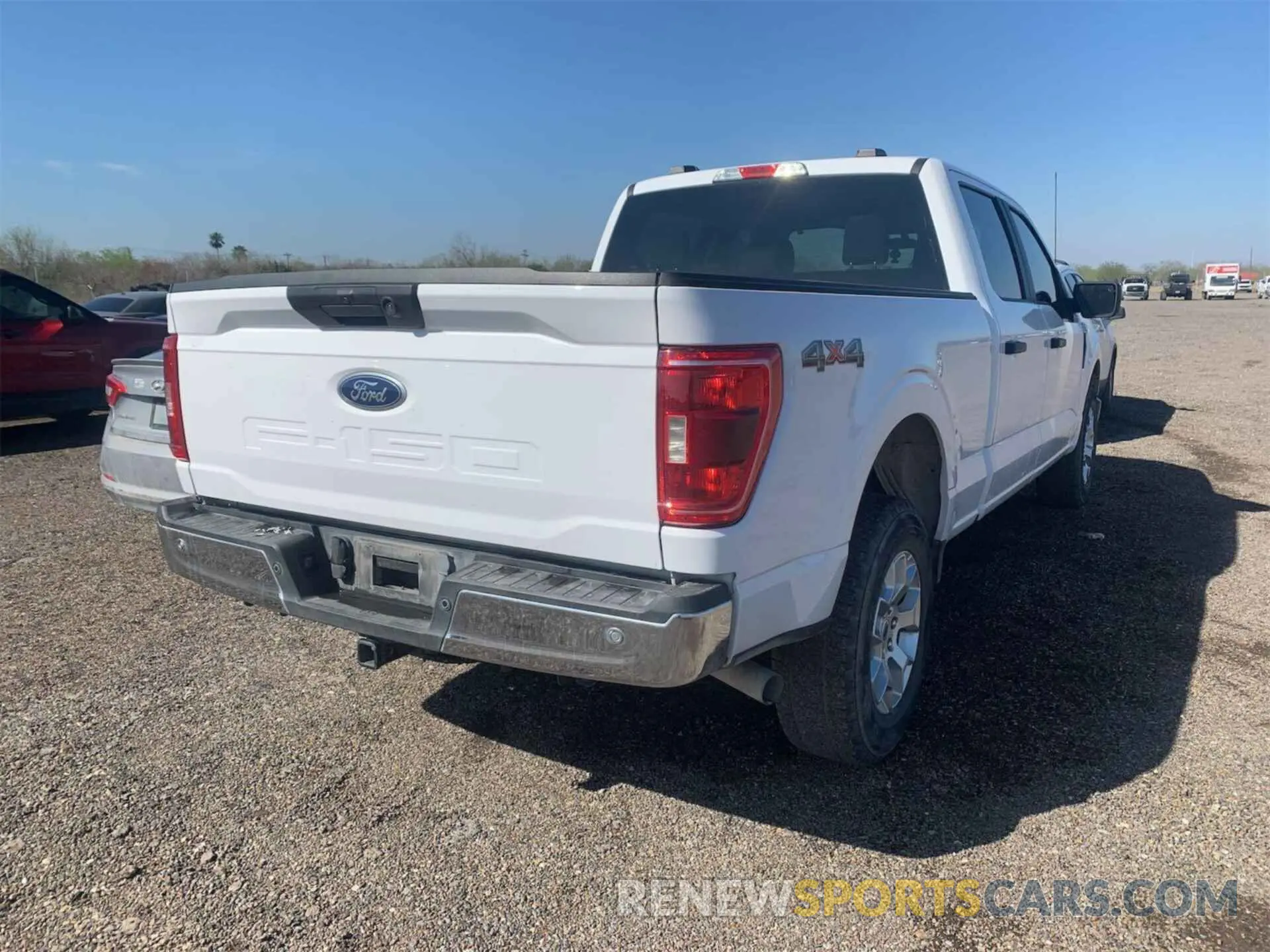 18 Photograph of a damaged car 1FTFW1E58NKD69493 FORD F150 2022