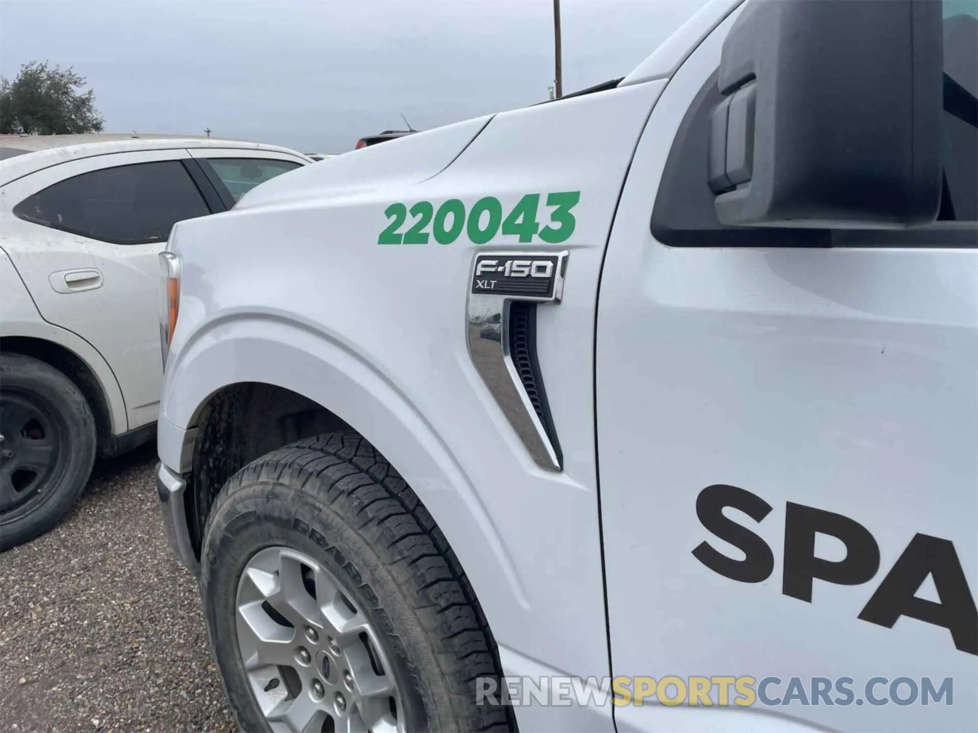 28 Photograph of a damaged car 1FTFW1E58NKD69493 FORD F150 2022