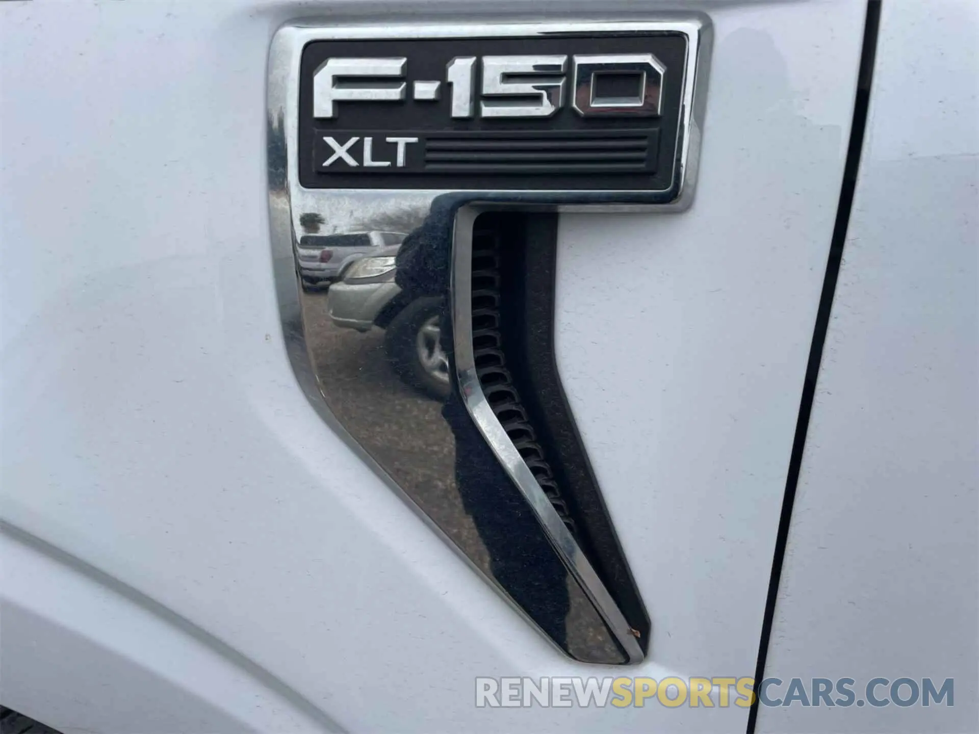 8 Photograph of a damaged car 1FTFW1E58NKD69493 FORD F150 2022