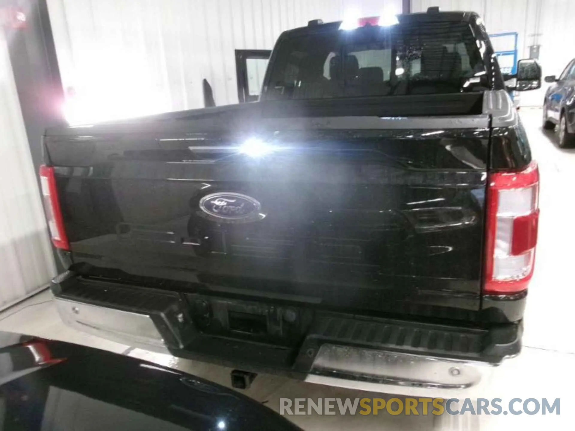 16 Photograph of a damaged car 1FTFW1ED7NFB67678 FORD F150 2022