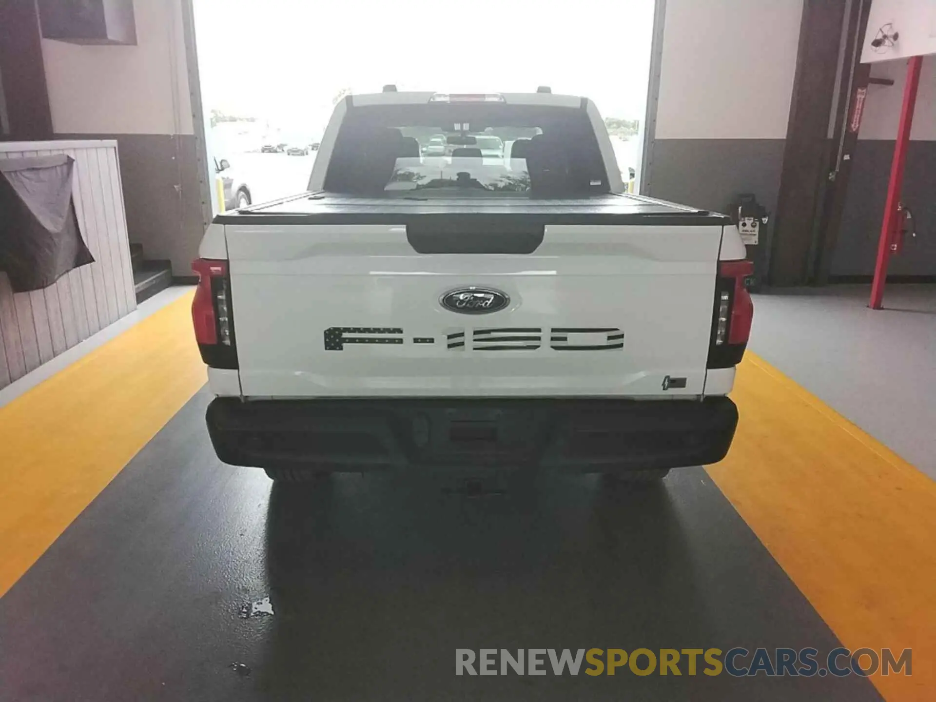 13 Photograph of a damaged car 1FTVW1EL2NWG12038 FORD F150 2022