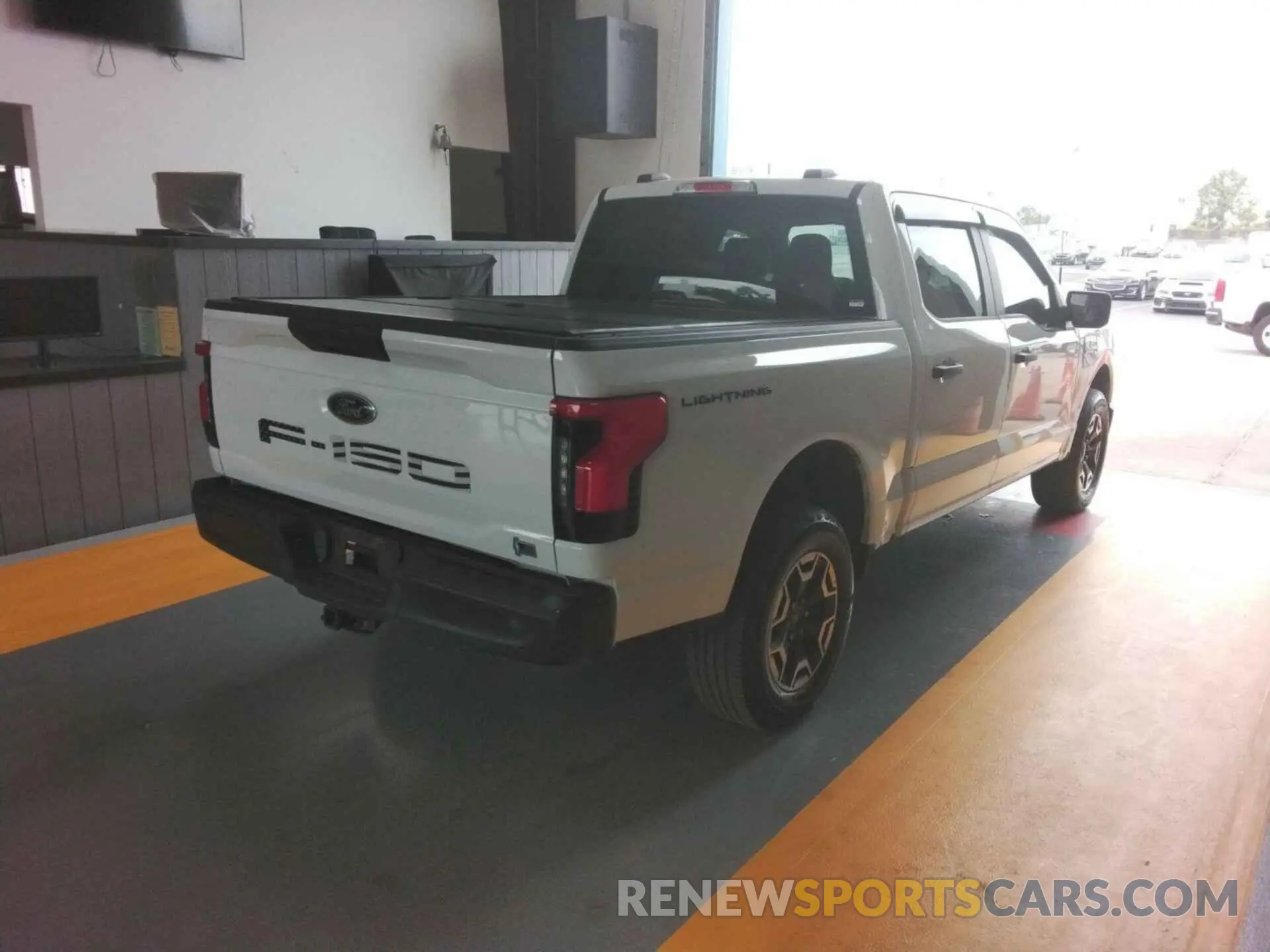 28 Photograph of a damaged car 1FTVW1EL2NWG12038 FORD F150 2022