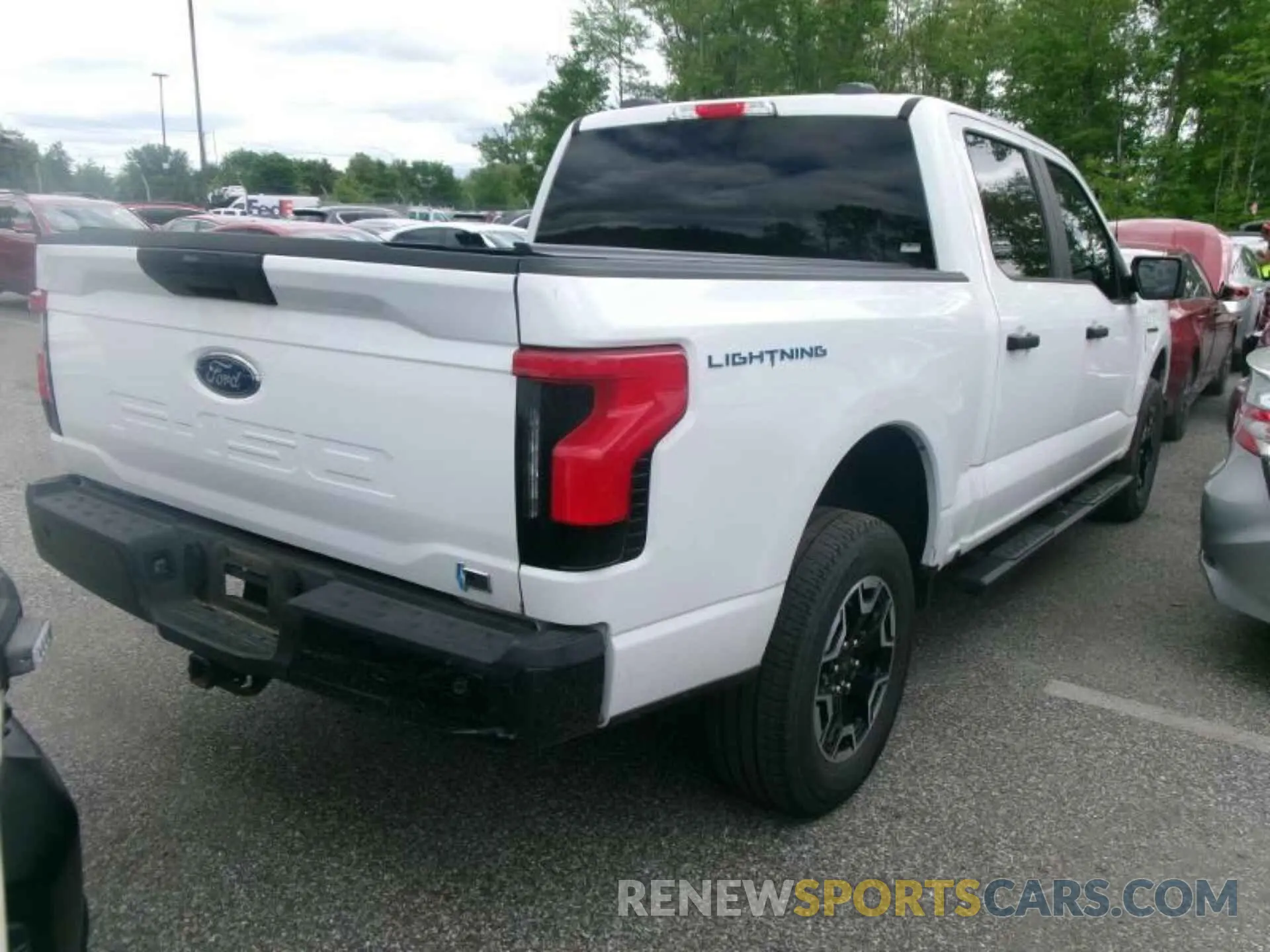 2 Photograph of a damaged car 1FTVW1EL7NWG14805 FORD F150 2022