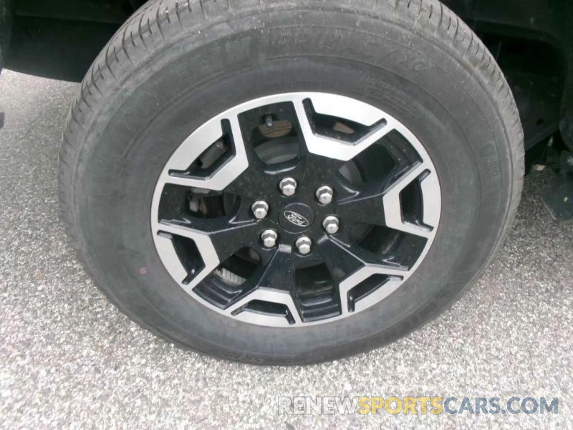 5 Photograph of a damaged car 1FTVW1EL7NWG14805 FORD F150 2022