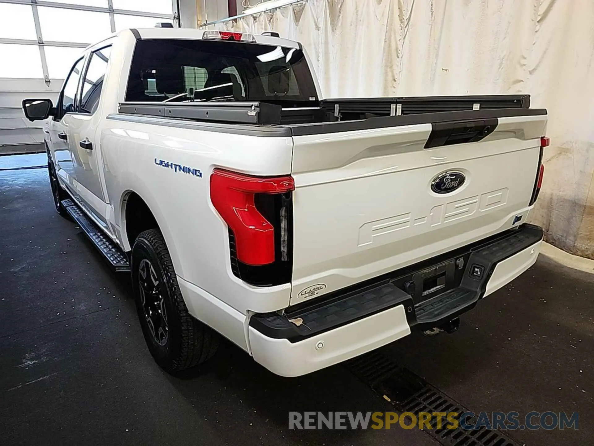 8 Photograph of a damaged car 1FT6W1EV7PWG31046 FORD F150 2023