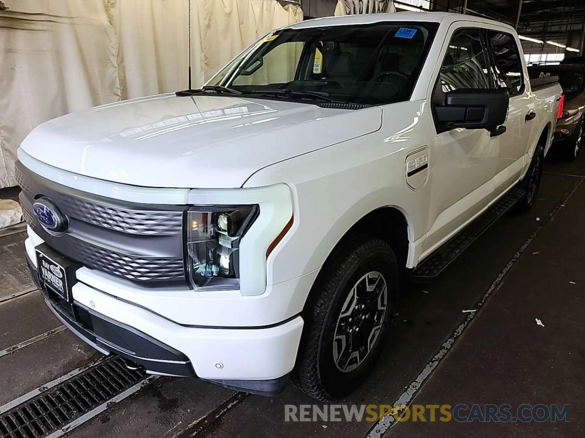 23 Photograph of a damaged car 1FT6W1EV9PWG31047 FORD F150 2023