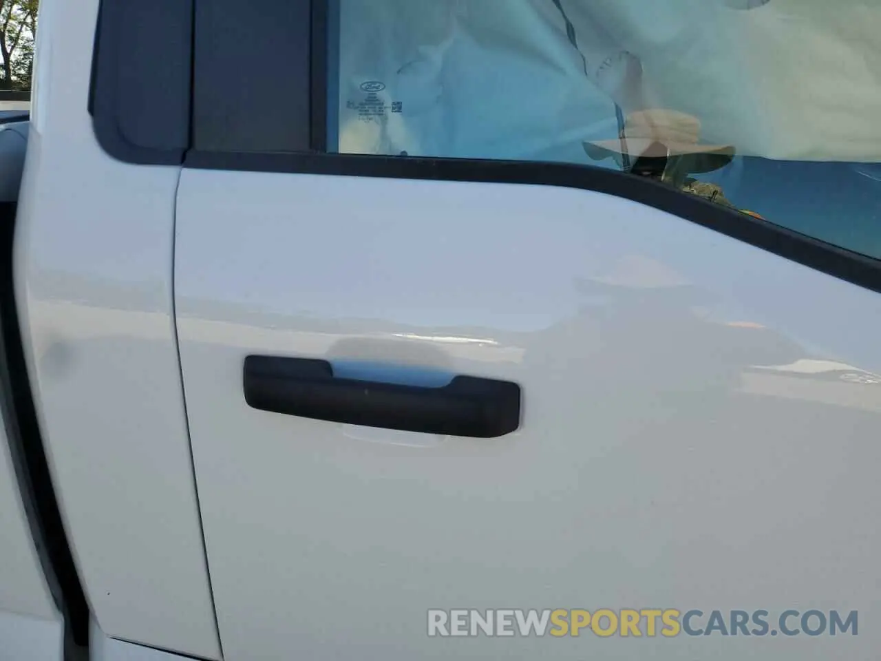 10 Photograph of a damaged car 1FTMF1LP9RKD62991 FORD F150 2024