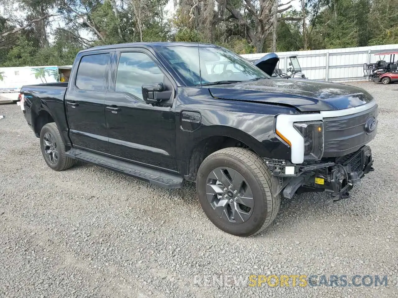 4 Photograph of a damaged car 1FT6W1EV4NWG14041 FORD F150 LIGHT 2022