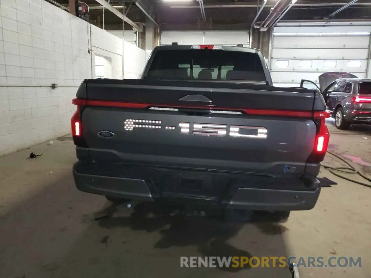 6 Photograph of a damaged car 1FT6W1EV7NWG10033 FORD F150 LIGHT 2022