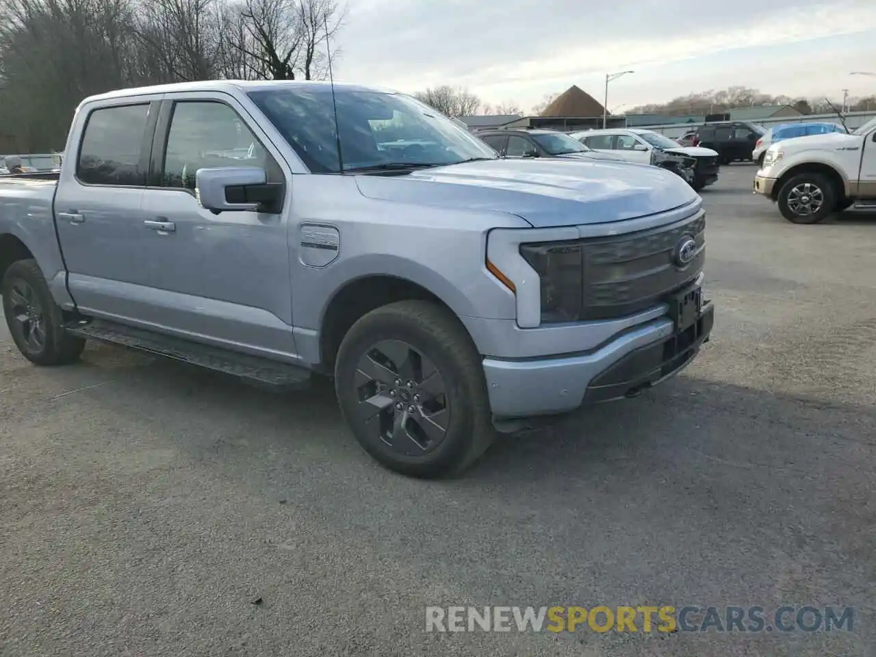 4 Photograph of a damaged car 1FT6W1EVXNWG06820 FORD F150 LIGHT 2022