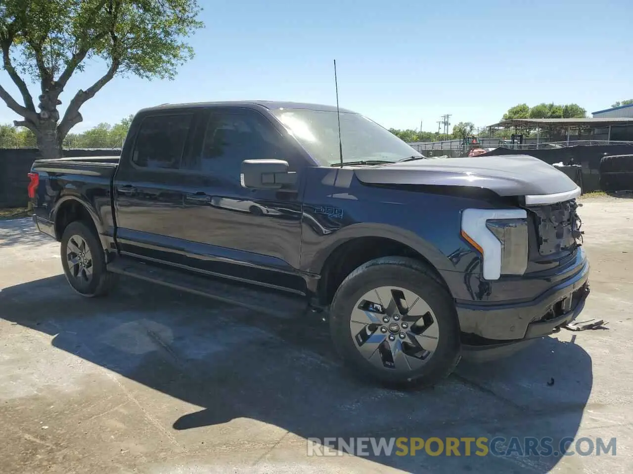 4 Photograph of a damaged car 1FT6W3L7XRWG19735 FORD F150 LIGHT 2024