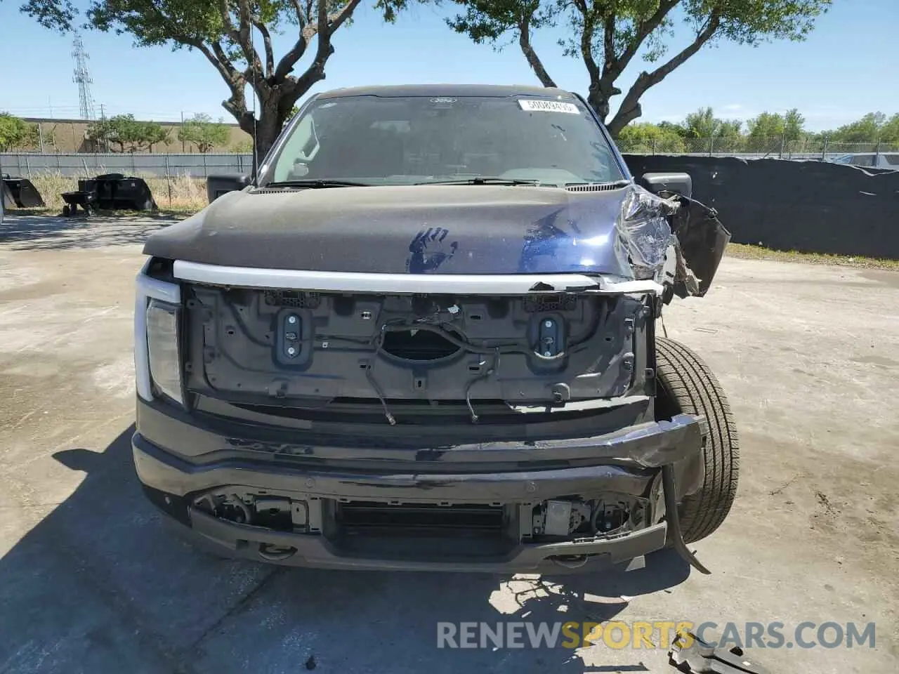 5 Photograph of a damaged car 1FT6W3L7XRWG19735 FORD F150 LIGHT 2024