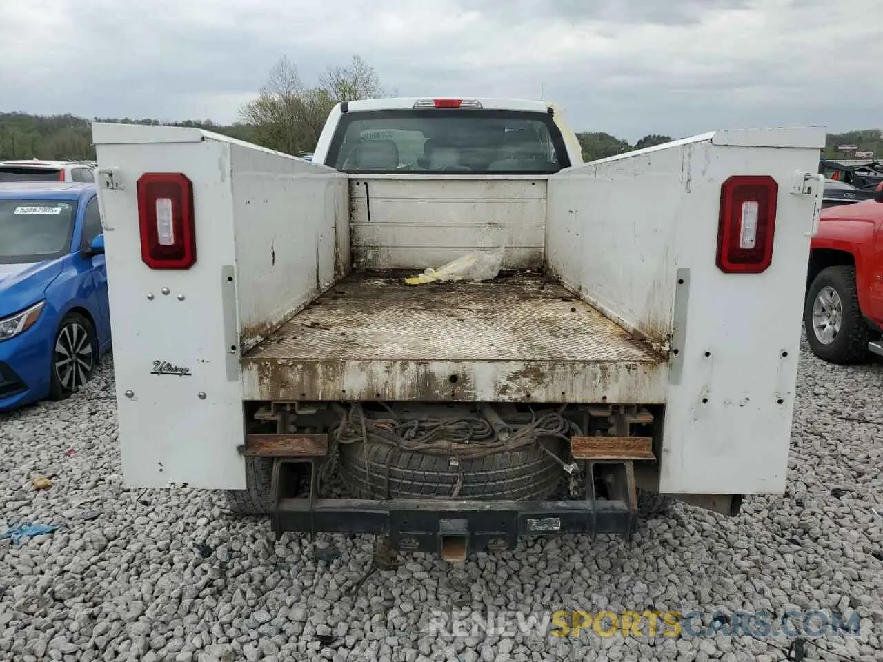 6 Photograph of a damaged car 1FDBF2B61KEF04613 FORD F250 2019