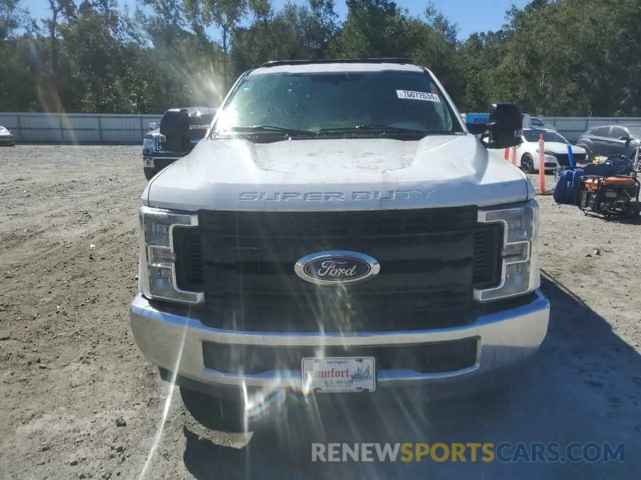 5 Photograph of a damaged car 1FT7W2A68KEC55335 FORD F250 2019