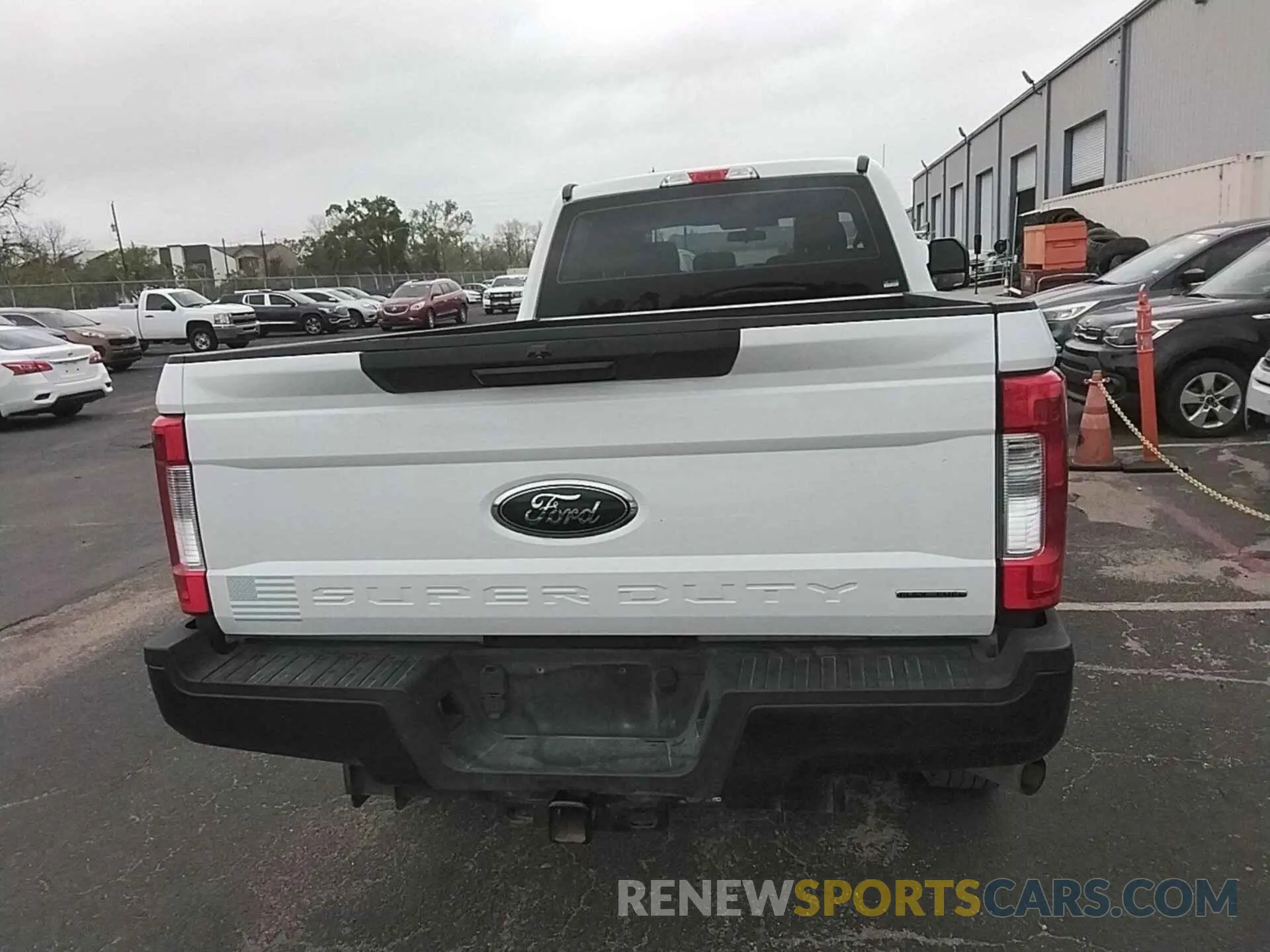 4 Photograph of a damaged car 1FT7W2B62KEC14911 FORD F250 2019
