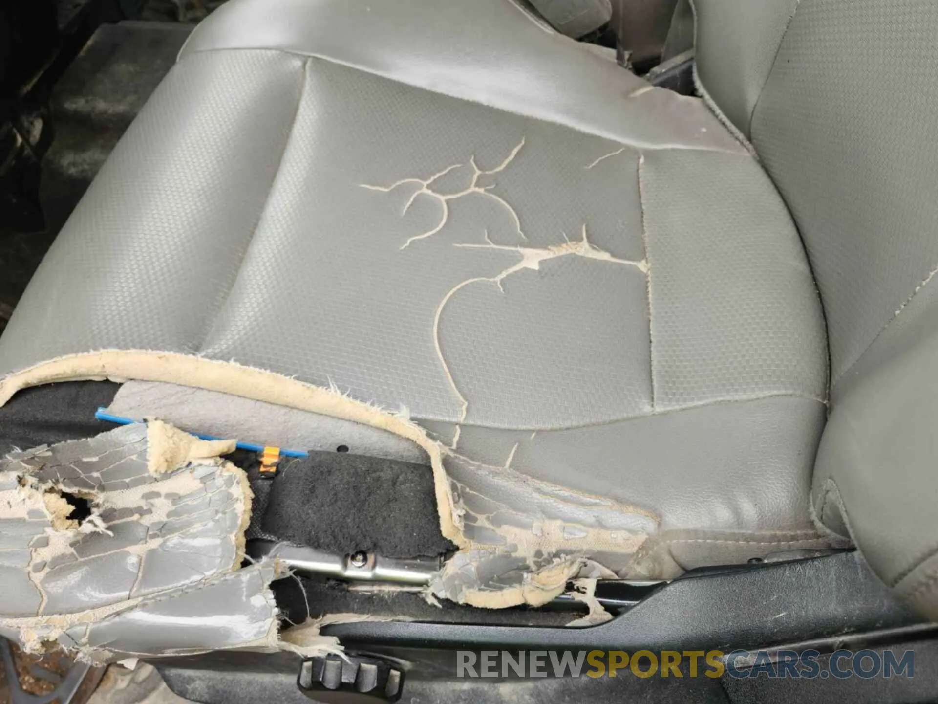 13 Photograph of a damaged car 1FT7W2B62KEC67253 FORD F250 2019