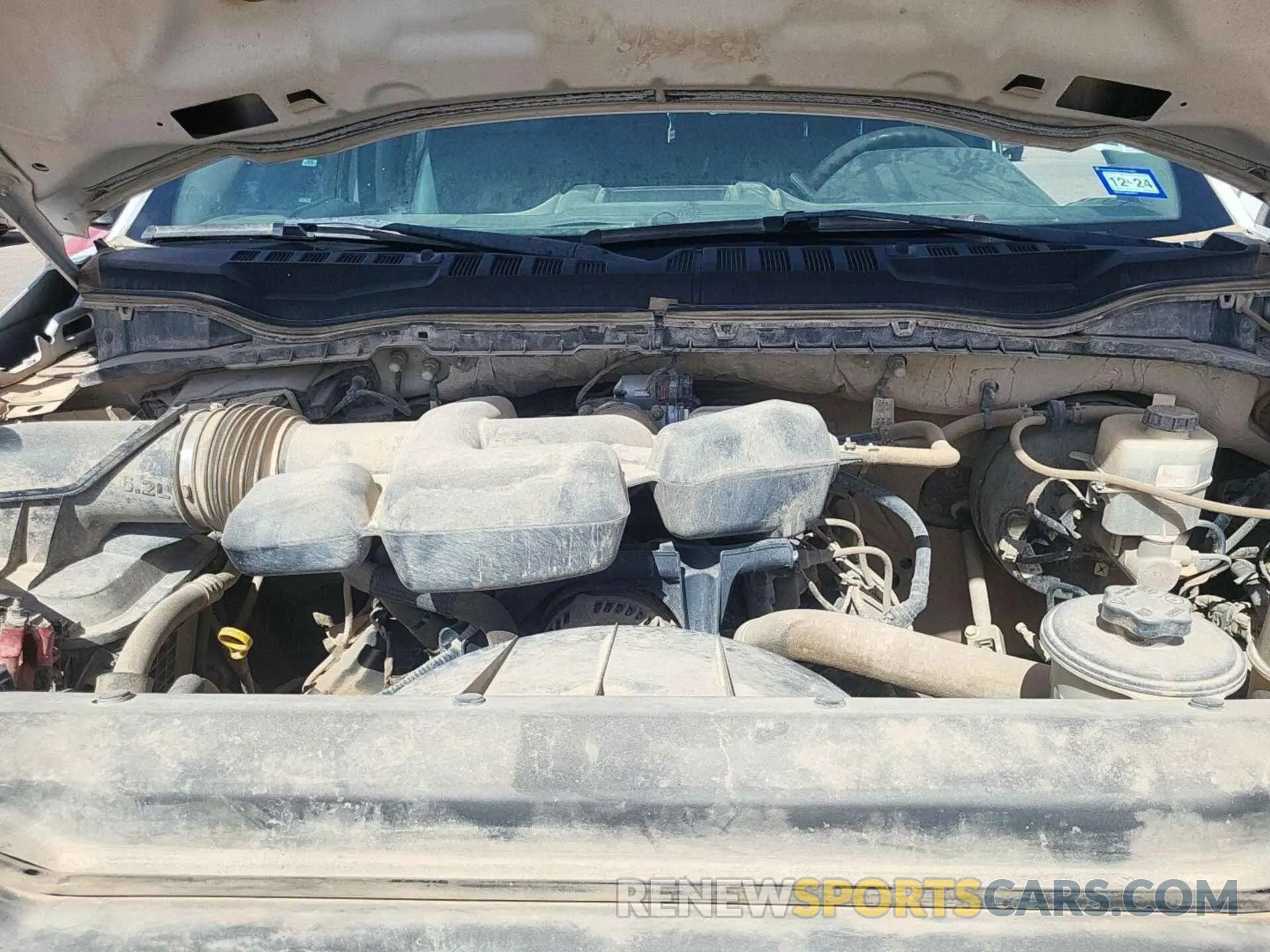 18 Photograph of a damaged car 1FT7W2B62KEC67253 FORD F250 2019