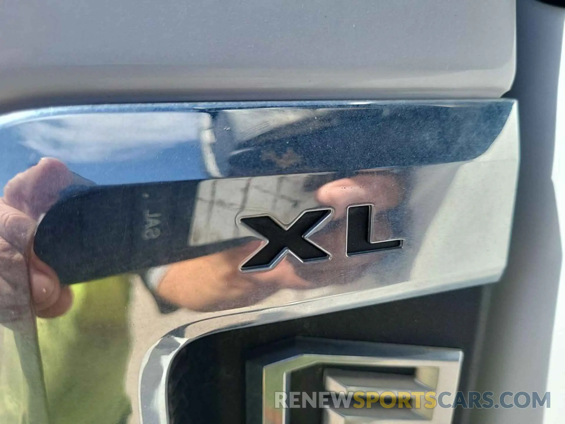 23 Photograph of a damaged car 1FT7W2B62KEC67253 FORD F250 2019