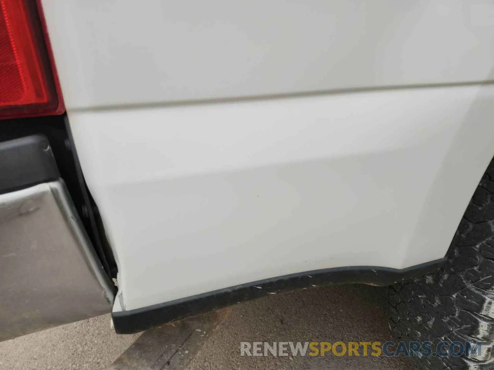 4 Photograph of a damaged car 1FT7W2B62KEC67253 FORD F250 2019