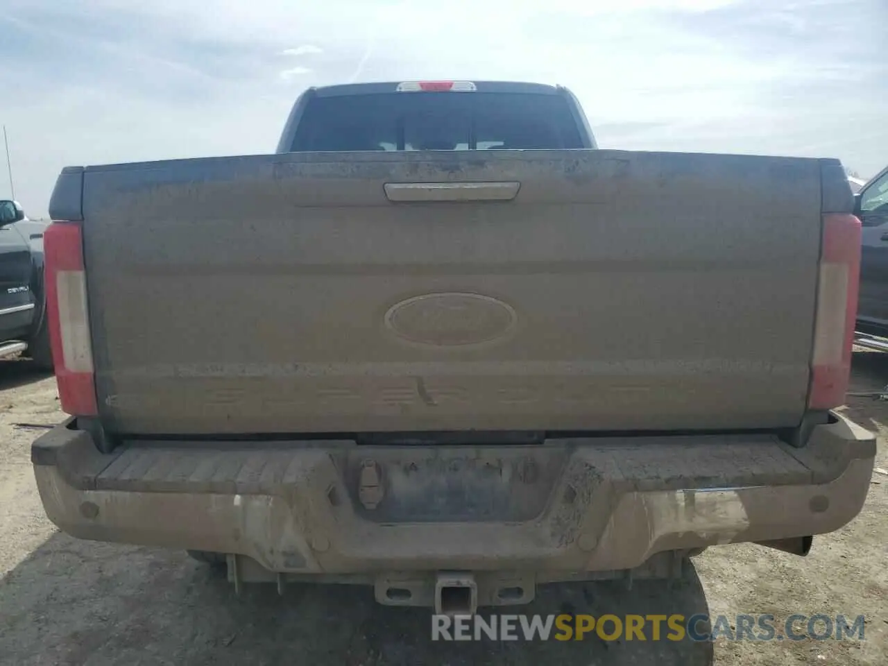 6 Photograph of a damaged car 1FT7W2B62KEC75983 FORD F250 2019
