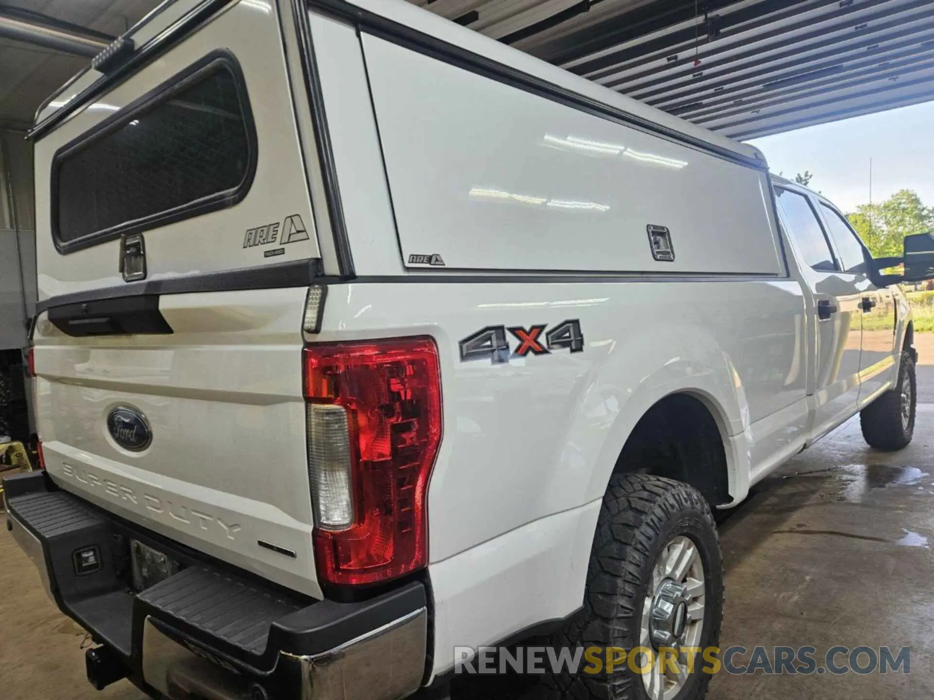 22 Photograph of a damaged car 1FT7W2B62KED71239 FORD F250 2019