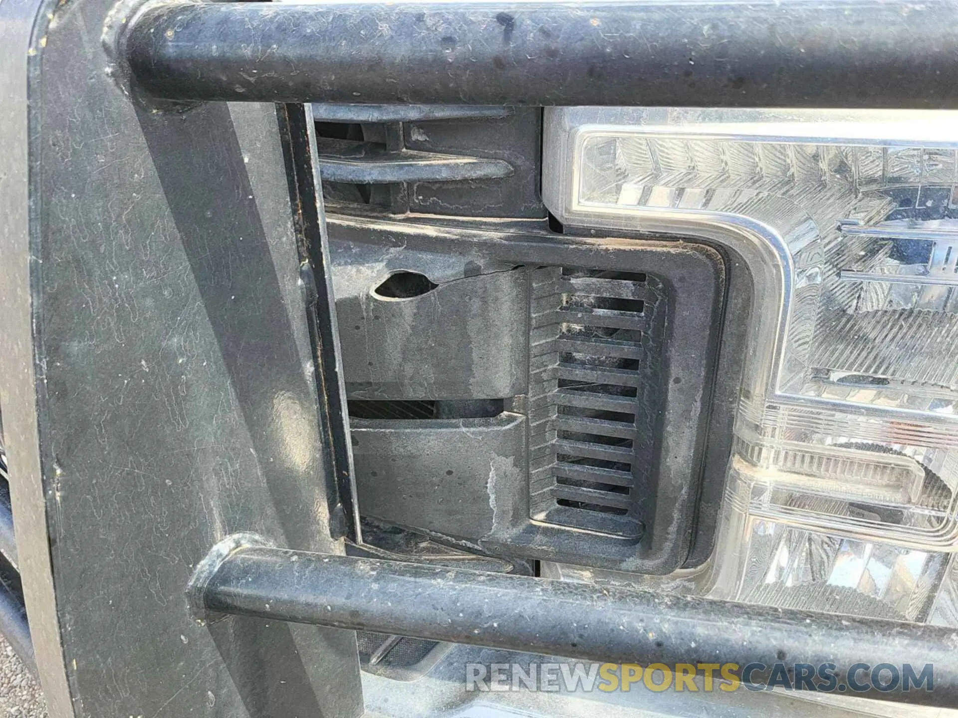11 Photograph of a damaged car 1FT7W2B63KEC61316 FORD F250 2019