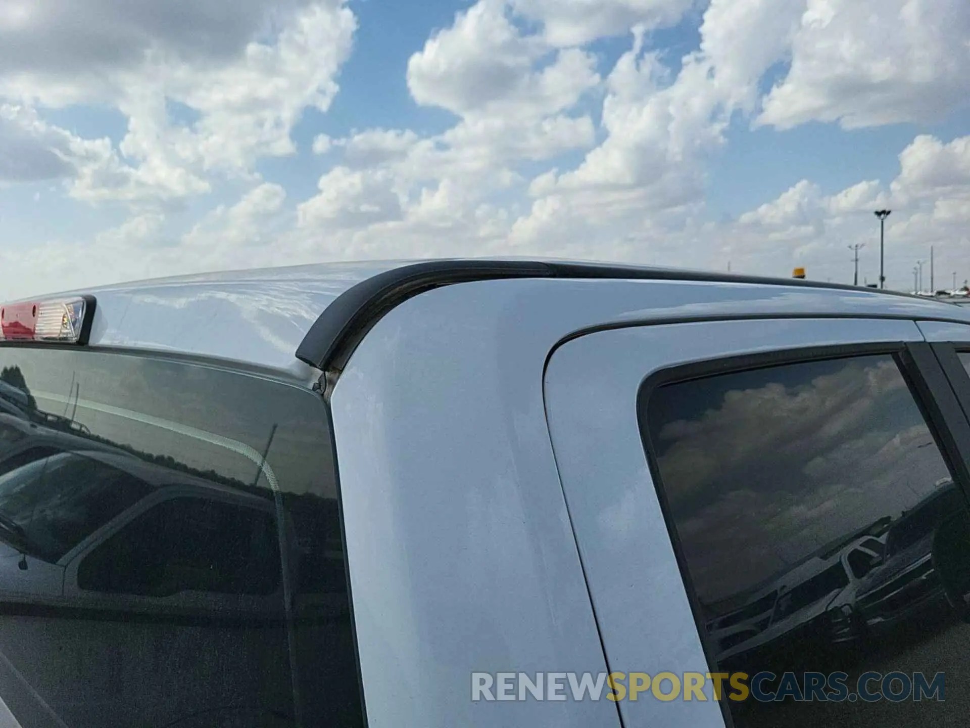 17 Photograph of a damaged car 1FT7W2B63KEC61316 FORD F250 2019