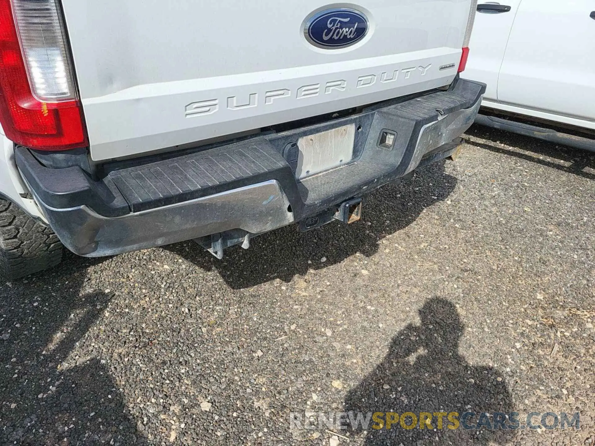 28 Photograph of a damaged car 1FT7W2B63KEC61316 FORD F250 2019