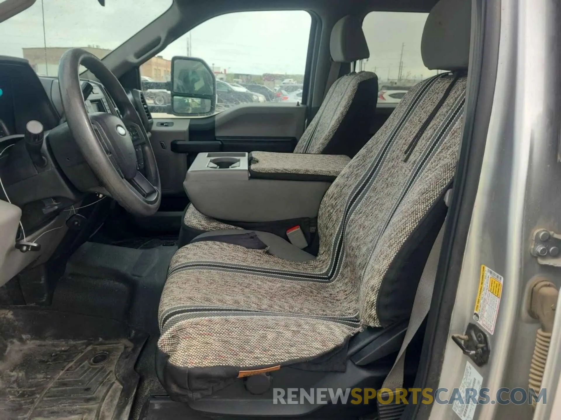 35 Photograph of a damaged car 1FT7W2B63KEF83440 FORD F250 2019