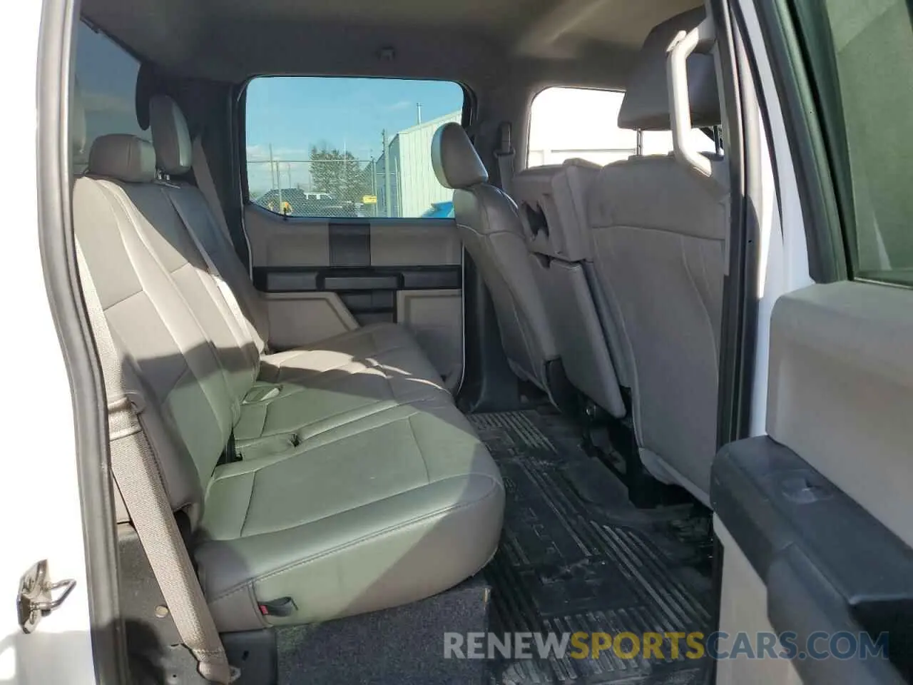 11 Photograph of a damaged car 1FT7W2B64KEC69120 FORD F250 2019