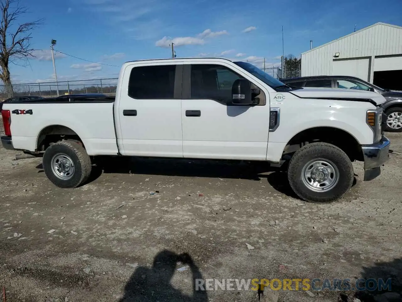 4 Photograph of a damaged car 1FT7W2B64KEC69120 FORD F250 2019