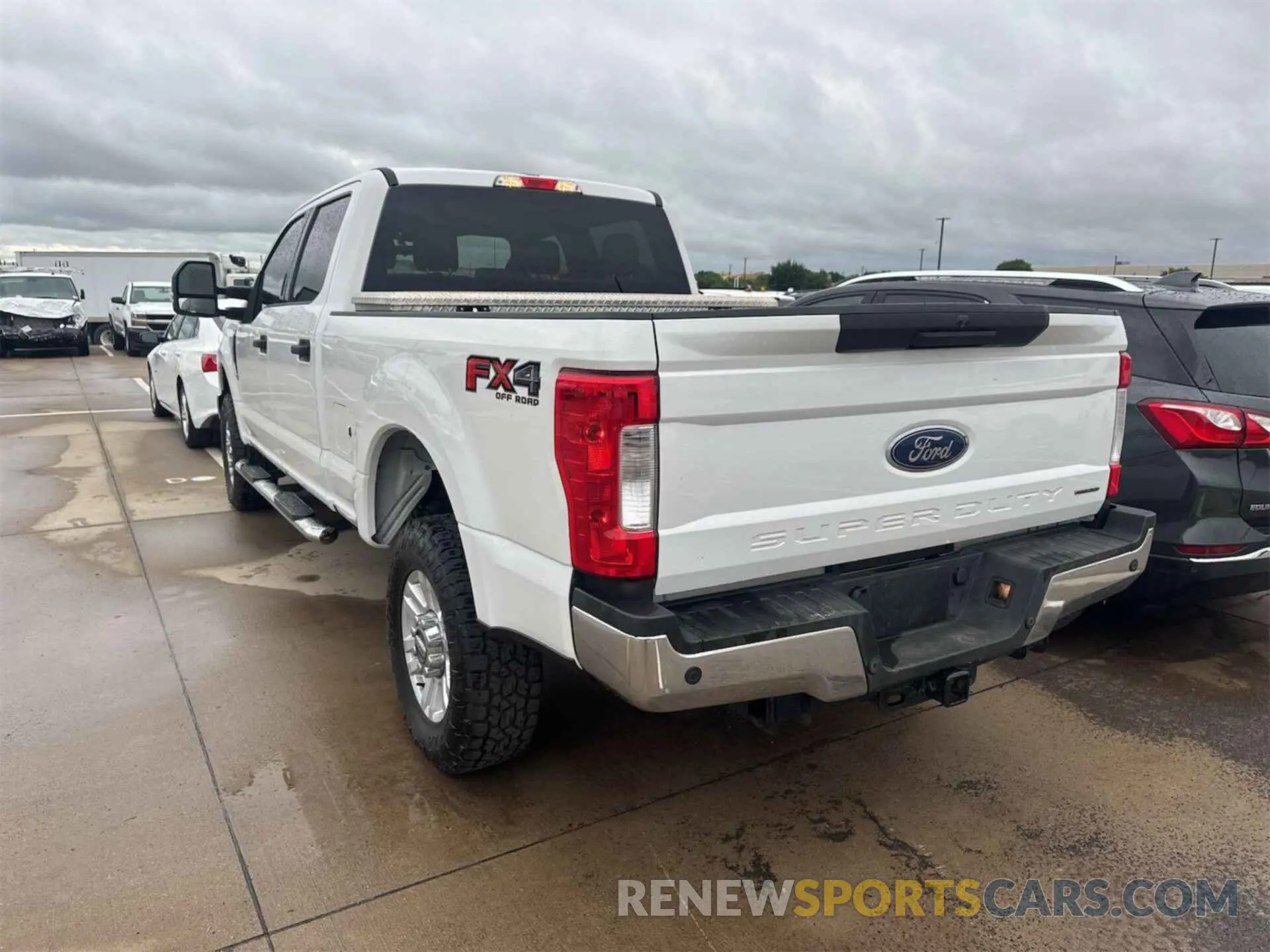 4 Photograph of a damaged car 1FT7W2B64KEC69554 FORD F250 2019