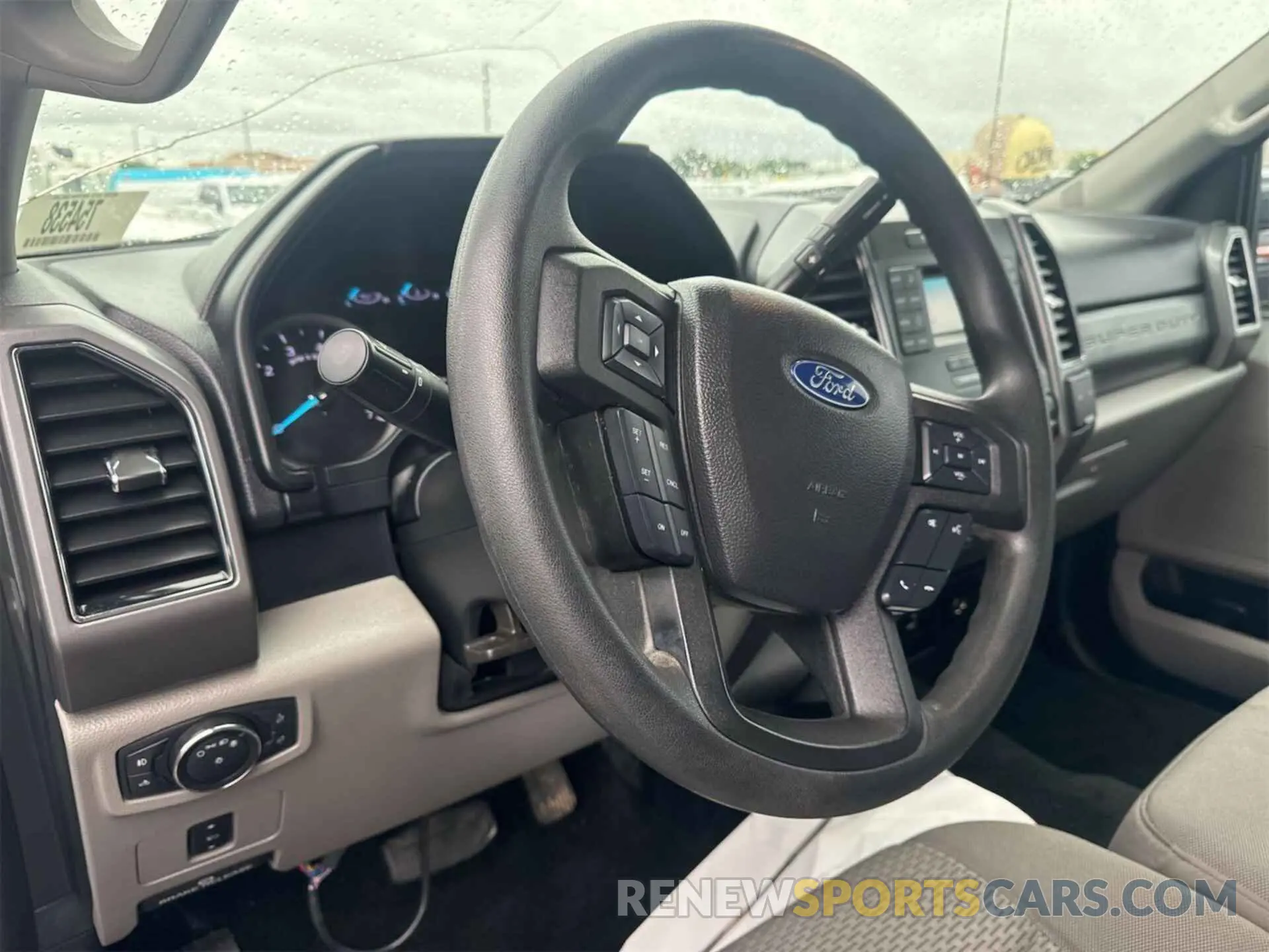 5 Photograph of a damaged car 1FT7W2B64KEC69554 FORD F250 2019