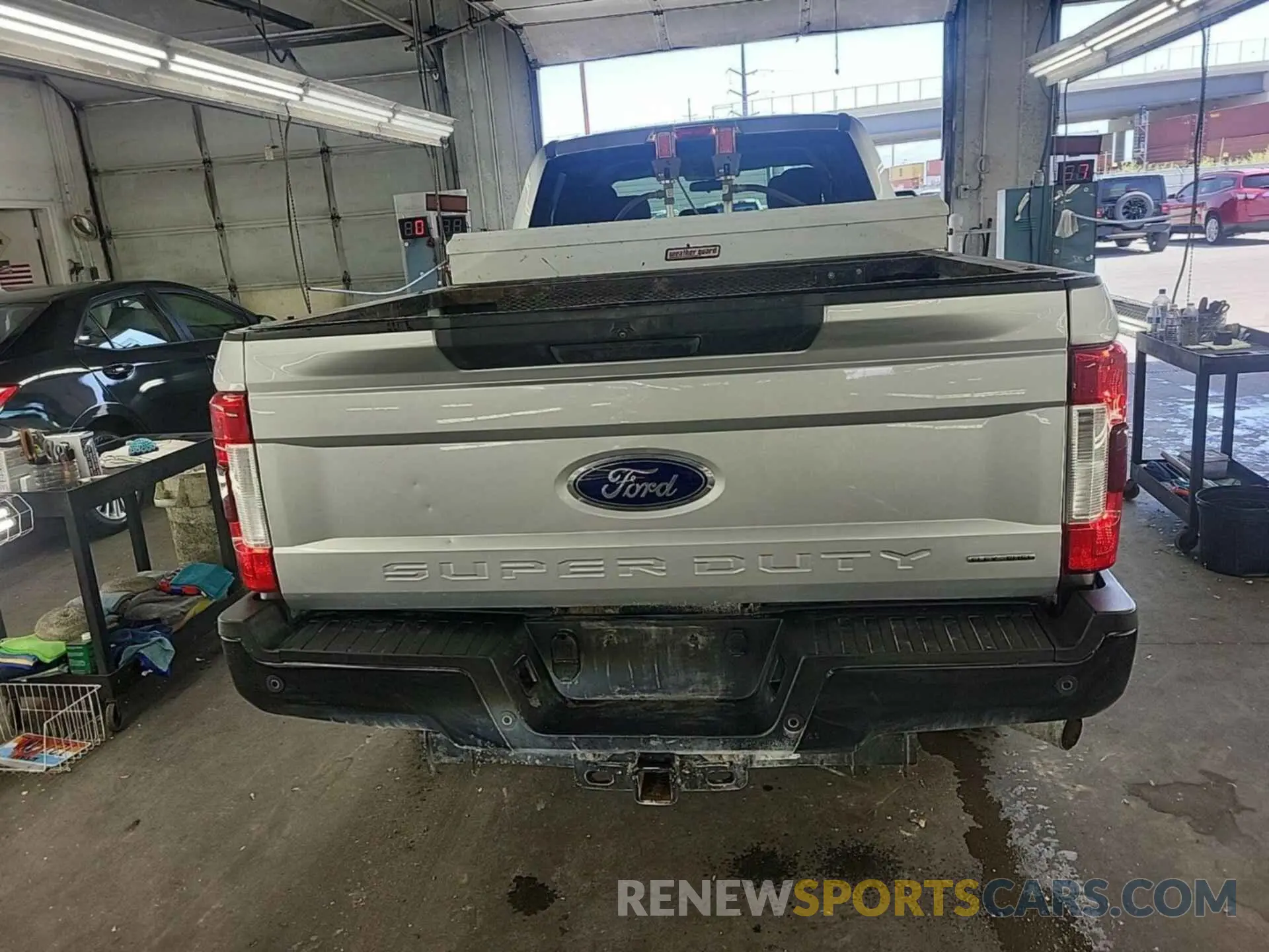 15 Photograph of a damaged car 1FT7W2B64KEF83432 FORD F250 2019