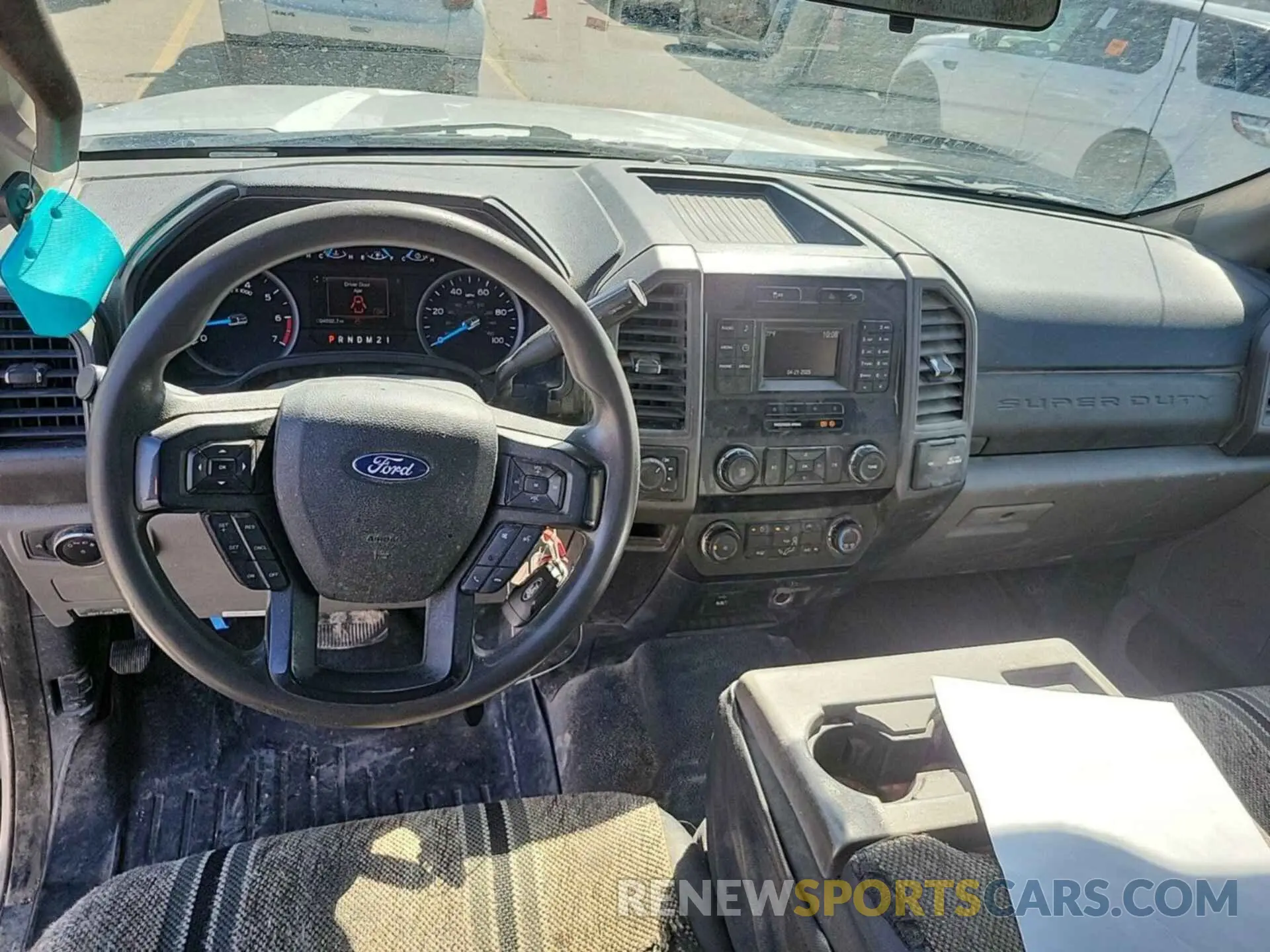 28 Photograph of a damaged car 1FT7W2B64KEF83432 FORD F250 2019