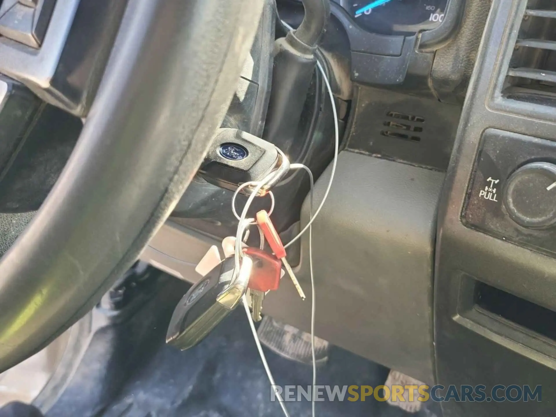 43 Photograph of a damaged car 1FT7W2B64KEF83432 FORD F250 2019