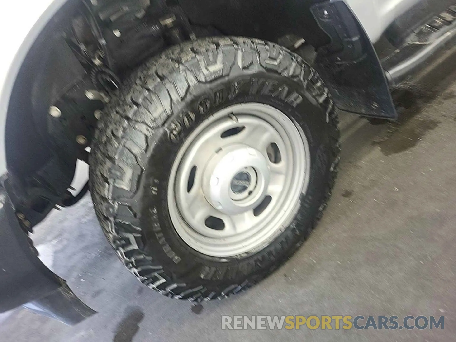 55 Photograph of a damaged car 1FT7W2B64KEF83432 FORD F250 2019