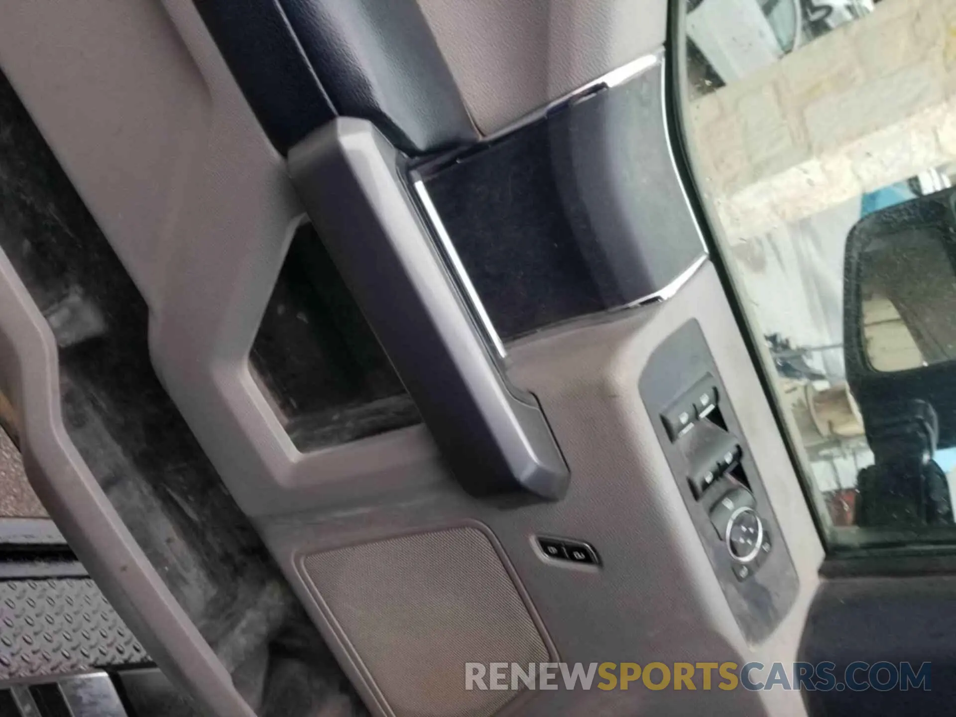 12 Photograph of a damaged car 1FT7W2B65KEC22842 FORD F250 2019