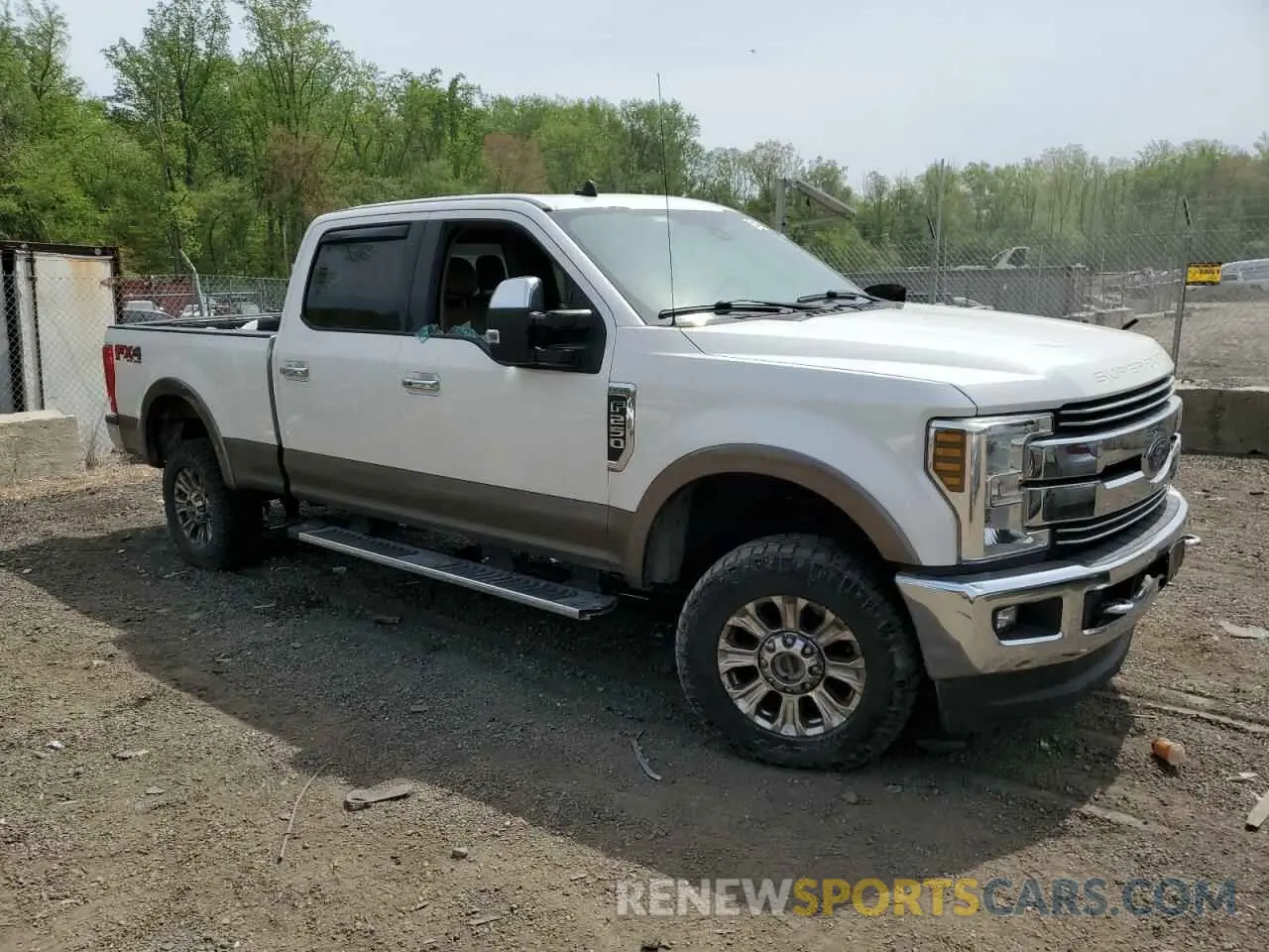 4 Photograph of a damaged car 1FT7W2B65KEC65559 FORD F250 2019