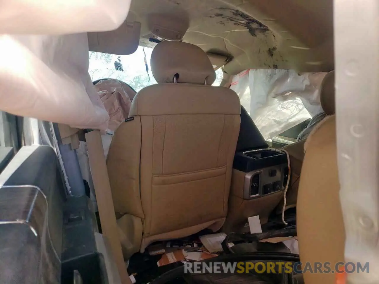8 Photograph of a damaged car 1FT7W2B65KEE02645 FORD F250 2019