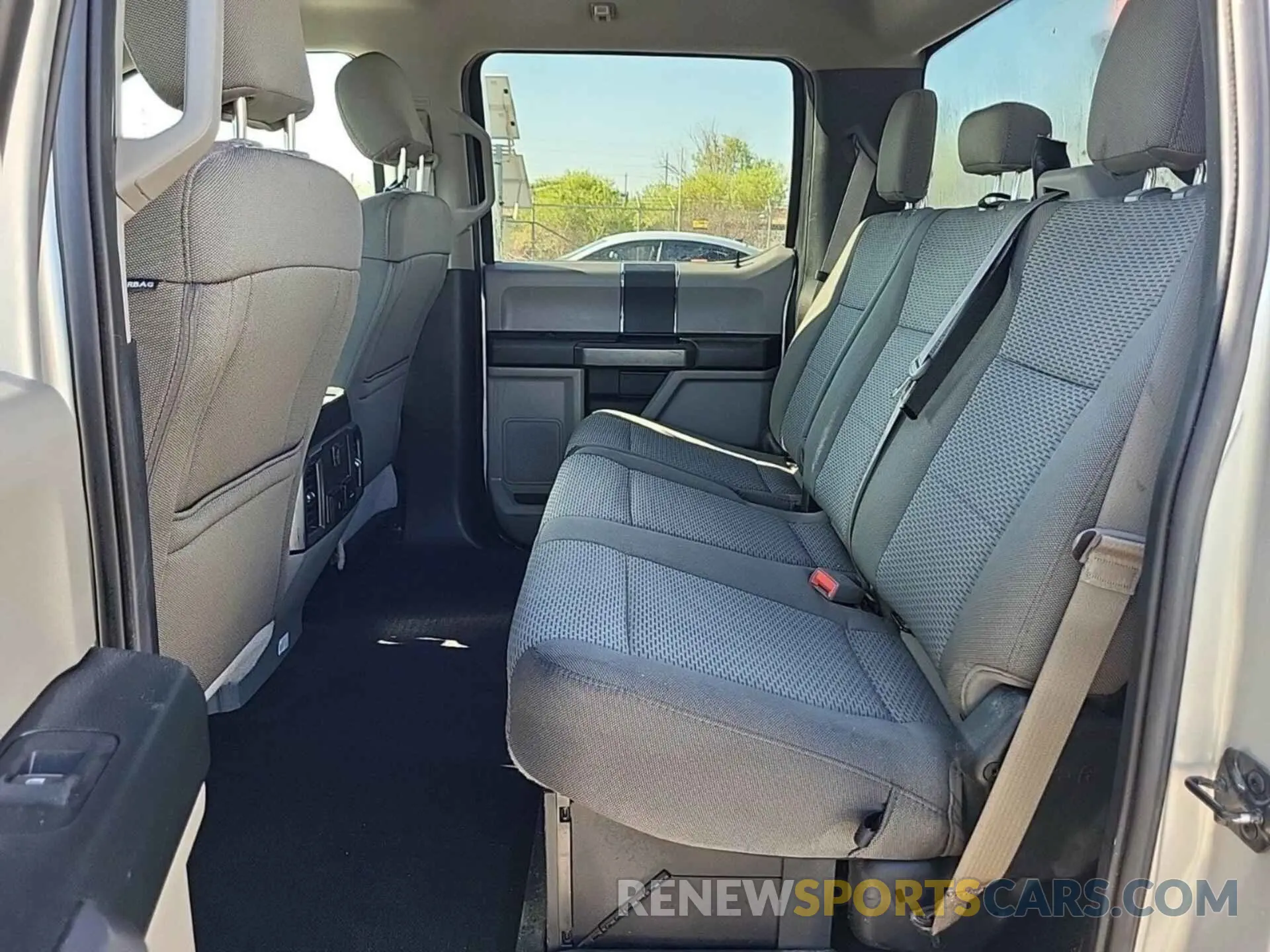 12 Photograph of a damaged car 1FT7W2B65KEF31274 FORD F250 2019