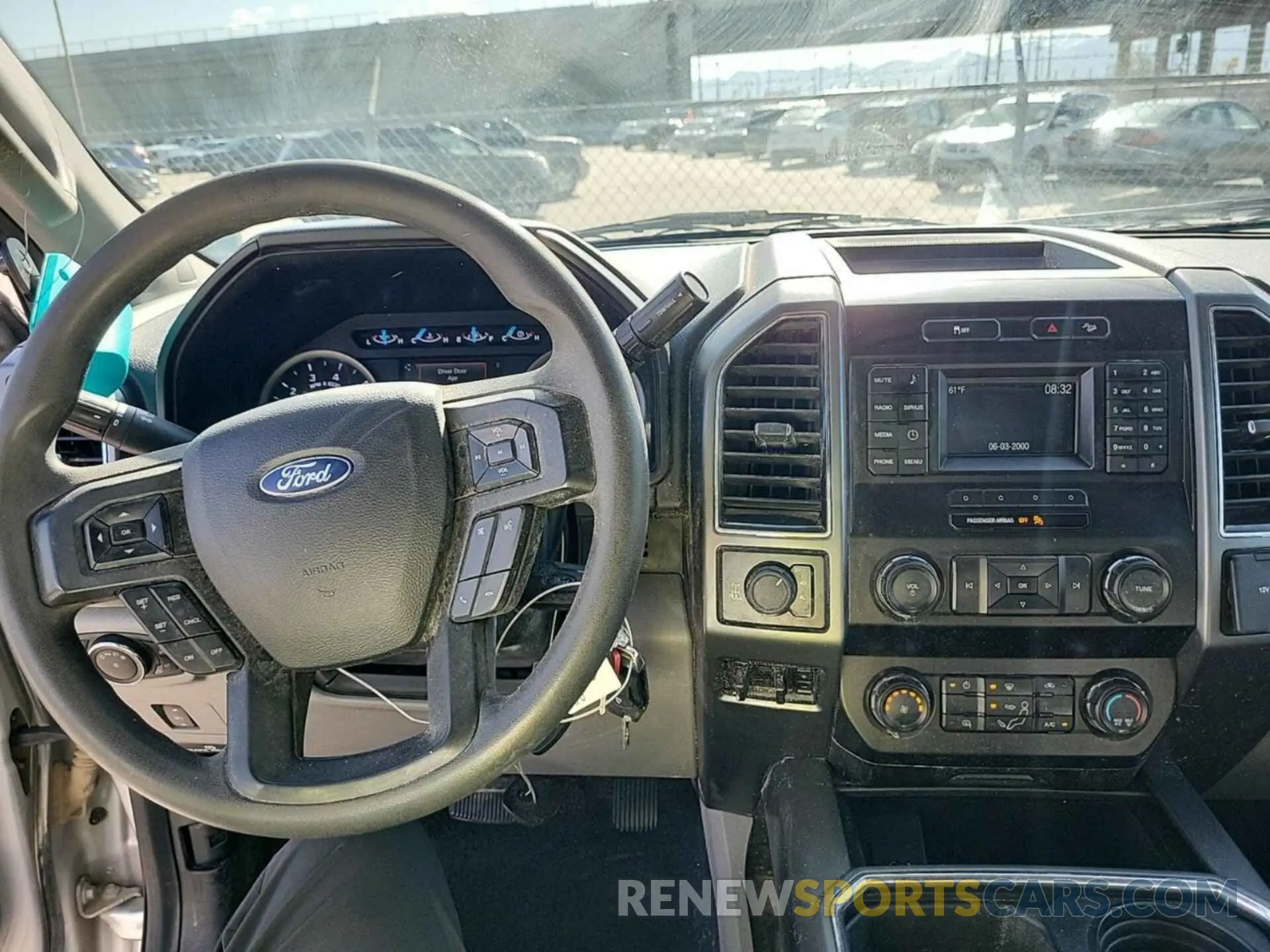 13 Photograph of a damaged car 1FT7W2B65KEF31274 FORD F250 2019