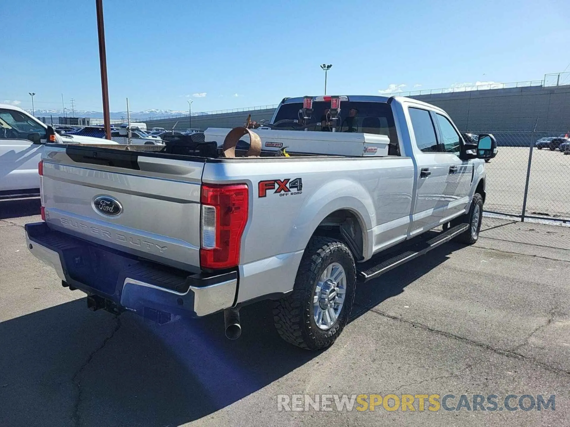 47 Photograph of a damaged car 1FT7W2B65KEF31274 FORD F250 2019