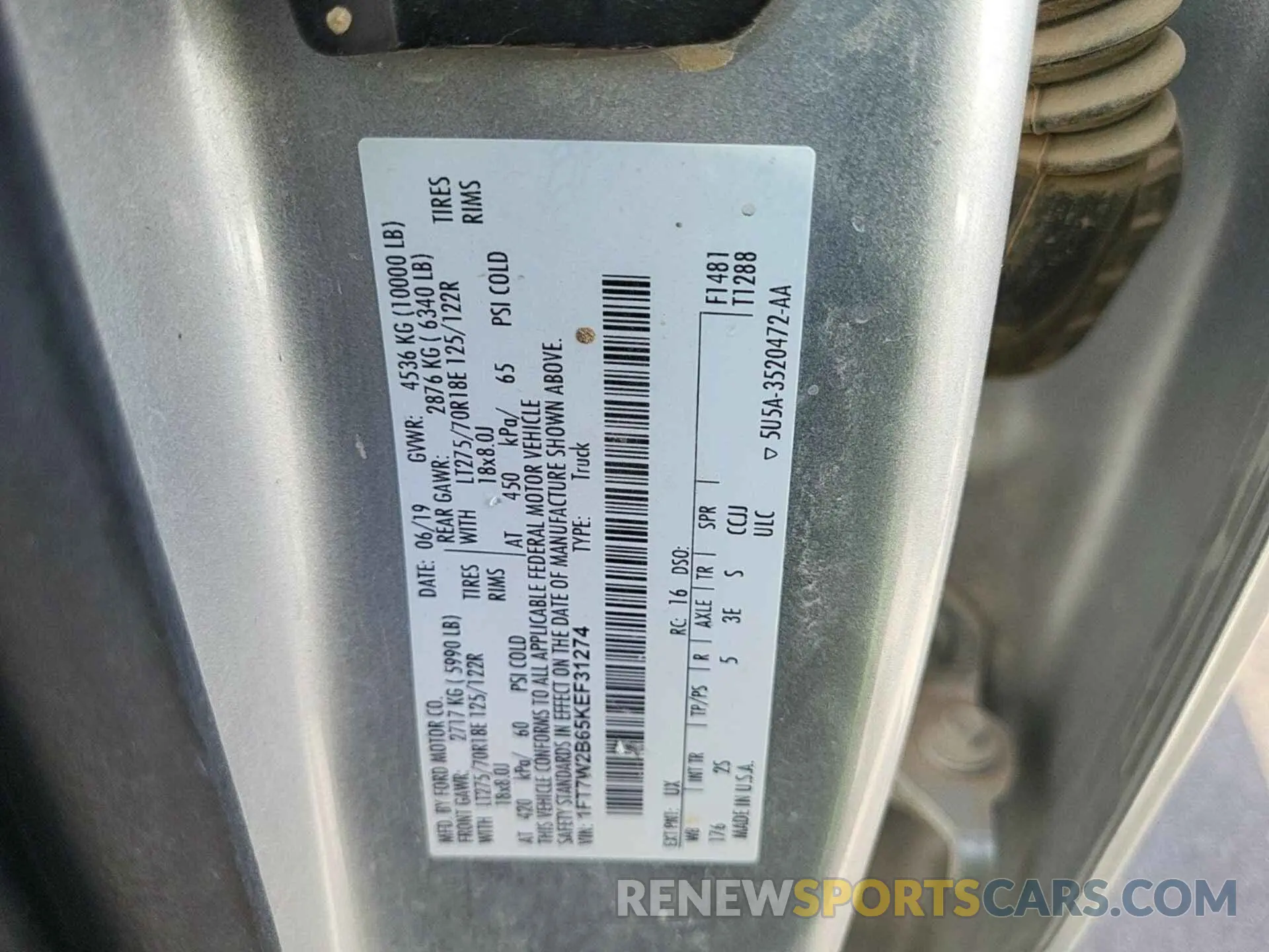 9 Photograph of a damaged car 1FT7W2B65KEF31274 FORD F250 2019