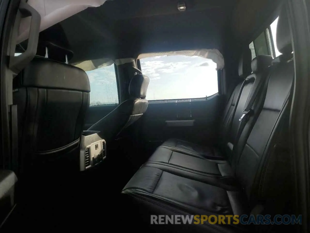 10 Photograph of a damaged car 1FT7W2B66KEG62875 FORD F250 2019