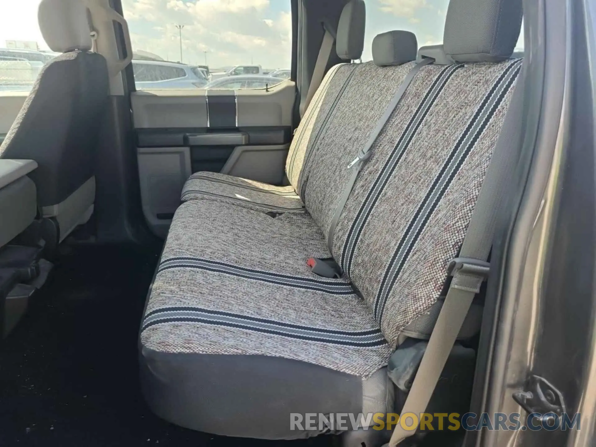 25 Photograph of a damaged car 1FT7W2B67KEE26641 FORD F250 2019