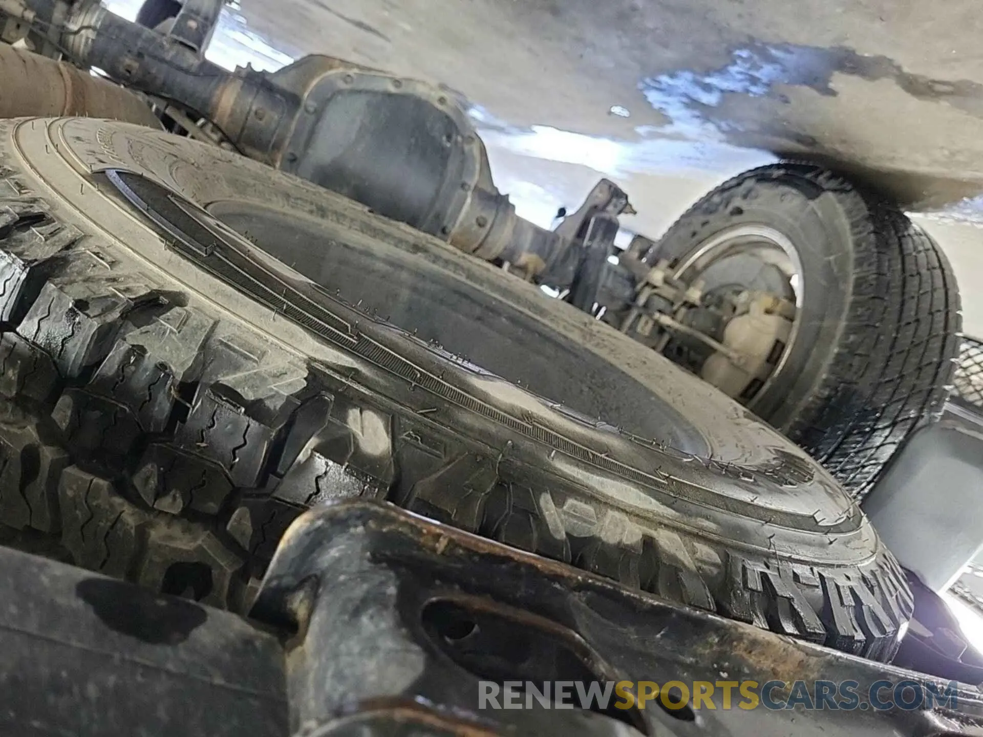 35 Photograph of a damaged car 1FT7W2B67KEE26641 FORD F250 2019