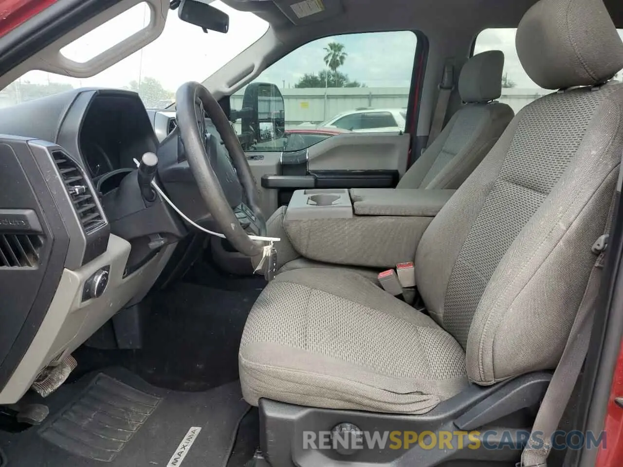 7 Photograph of a damaged car 1FT7W2B68KEE20542 FORD F250 2019