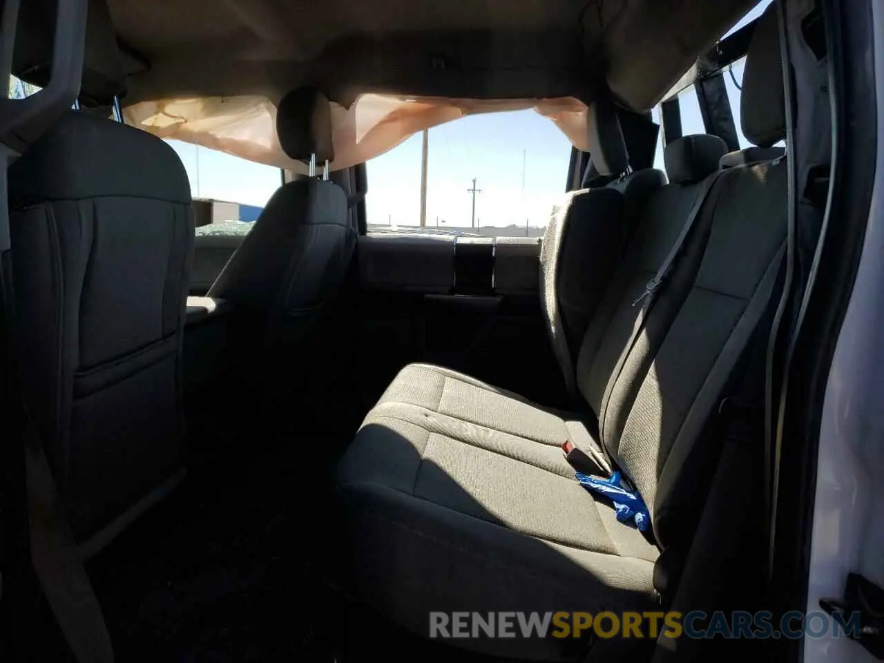 10 Photograph of a damaged car 1FT7W2B68KEE36305 FORD F250 2019